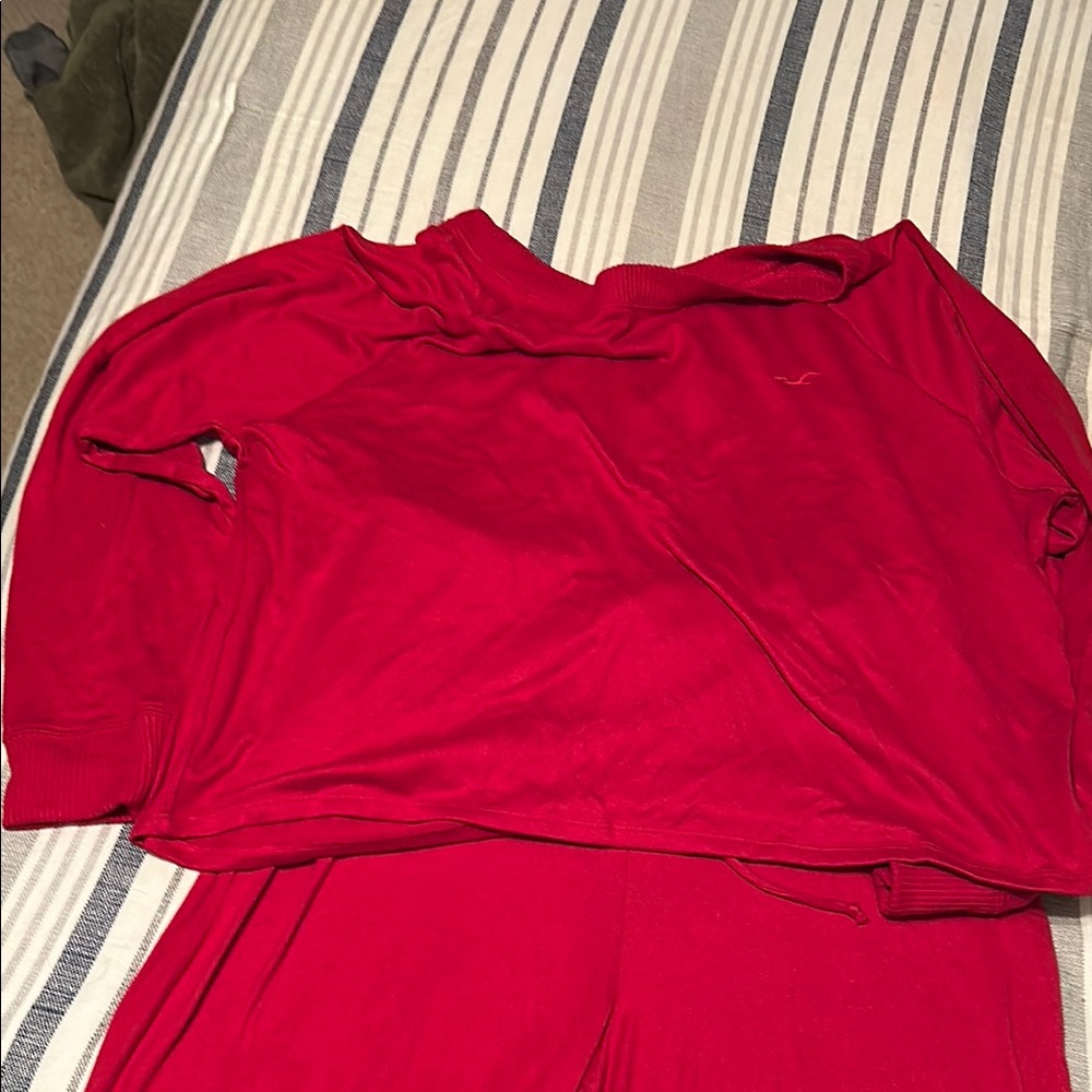 Hollister Vibrant Red Lounge Set